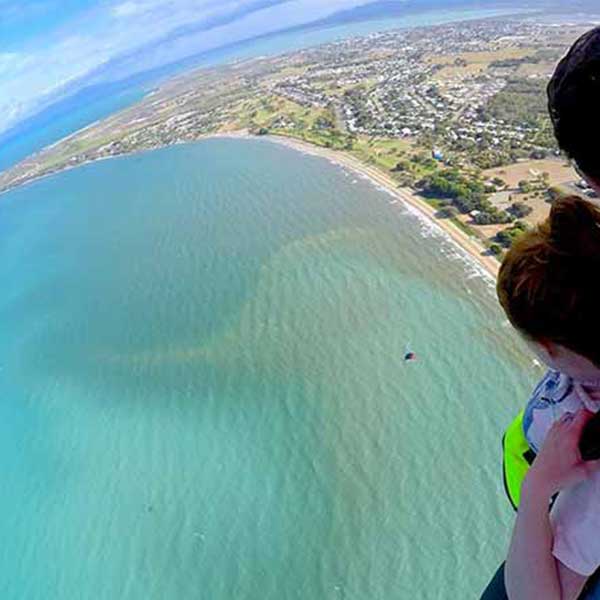 skydiving over airlie beach